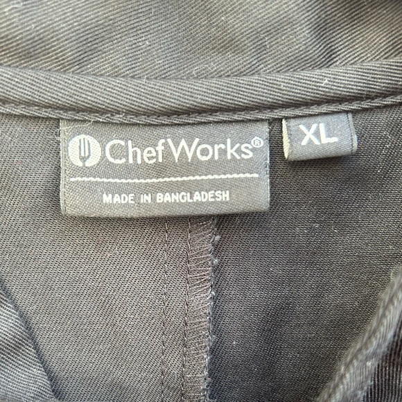 Chef Works Women’s Black XL Chef Coat Culinary Arts   A-4 - Picture 4 of 5